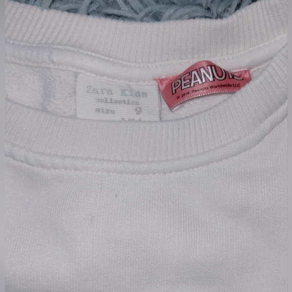 Peanut Woodstock Pullover Sweatshirt Size 9 Girl's. EUC - Picture 4 of 5